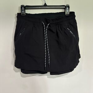 Athleta Skirt Black Quick Dry Golf Tennis Skort Golf Shorts 
No flaws